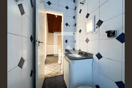 Casa à venda com 240m², 4 quartos e 3 vagasBanheiro Corredor