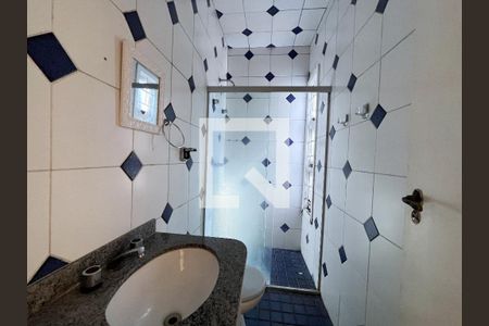 Casa à venda com 240m², 4 quartos e 3 vagasBanheiro Corredor