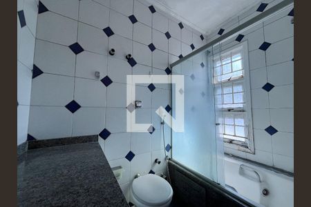 Casa à venda com 240m², 4 quartos e 3 vagasBanheiro da Suíte