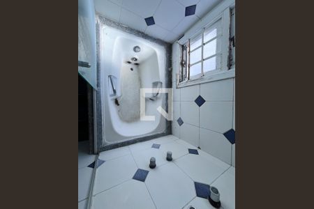 Casa à venda com 240m², 4 quartos e 3 vagasBanheiro da Suíte