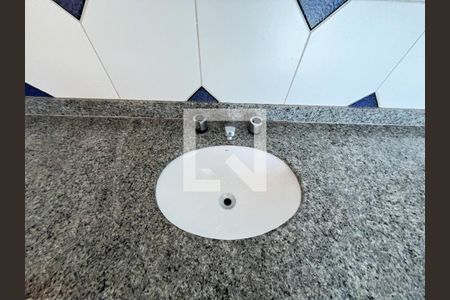 Casa à venda com 240m², 4 quartos e 3 vagasBanheiro da Suíte