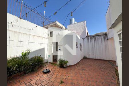 Casa à venda com 240m², 4 quartos e 3 vagasQuintal