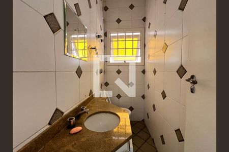 Lavabo de casa para alugar com 4 quartos, 240m² em Indianópolis, São Paulo
