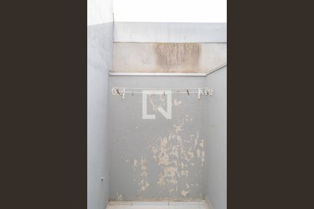 Casa de condomínio à venda com 56m², 2 quartos e 1 vagaÁrea de Serviço