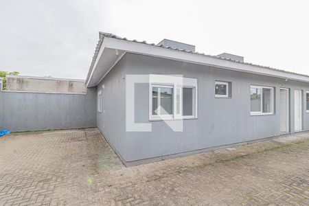 Casa de condomínio à venda com 56m², 2 quartos e 1 vagaFachada