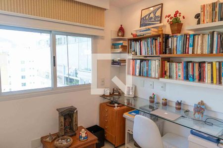 Apartamento à venda com 159m², 3 quartos e 2 vagasQuarto 2