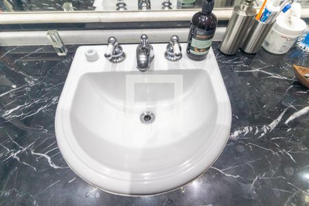 Apartamento à venda com 164m², 1 quarto e 2 vagas Apartamento à venda com 164m², 1 quarto e 2 vagasBanheiro da Suíte