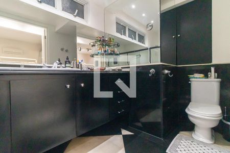 Apartamento à venda com 164m², 1 quarto e 2 vagas Apartamento à venda com 164m², 1 quarto e 2 vagasBanheiro da Suíte