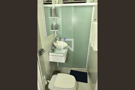 Casa para alugar com 130m², 3 quartos e 2 vagasBanheiro da Edícula