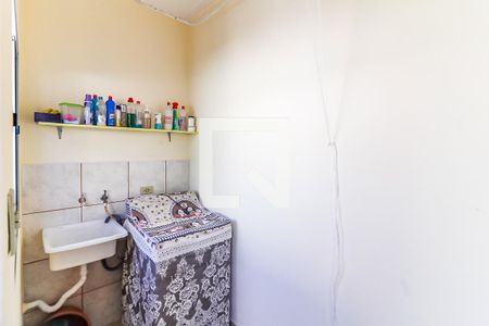 Casa à venda com 66m², 2 quartos e 2 vagas Casa à venda com 66m², 2 quartos e 2 vagasÁrea de Serviço