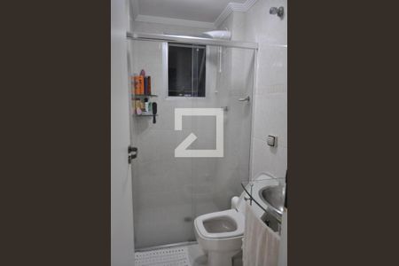 Banheiro de apartamento à venda com 3 quartos, 72m² em Vila Guilherme, São Paulo