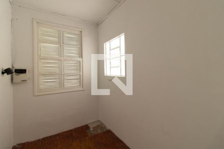 Casa à venda com 180m², 3 quartos e 1 vagaÁrea de Serviço