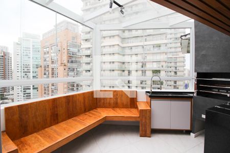 Sala de apartamento para alugar com 2 quartos, 130m² em Vila Nova Conceição, São Paulo