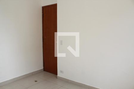 Quarto 2 de apartamento para alugar com 2 quartos, 56m² em Jardim Danfer, São Paulo