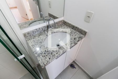 Apartamento para alugar com 52m², 2 quartos e 1 vaga Apartamento para alugar com 52m², 2 quartos e 1 vagaDetalhe do banheiro