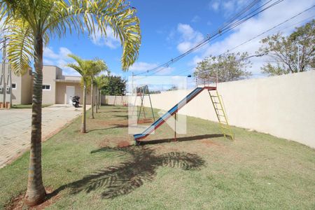 Casa de condomínio para alugar com 53m², 2 quartos e 1 vagaÁrea comum - Playground