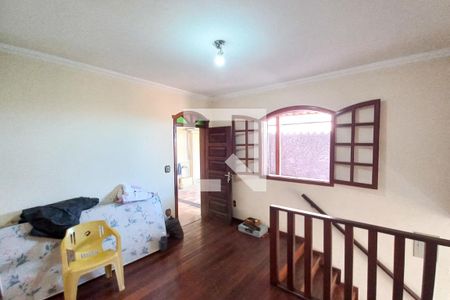 Sala 1  de casa à venda com 4 quartos, 200m² em Tupi, Belo Horizonte