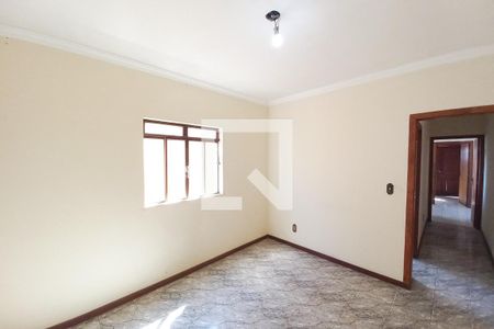 Sala 3  de casa à venda com 4 quartos, 200m² em Tupi, Belo Horizonte