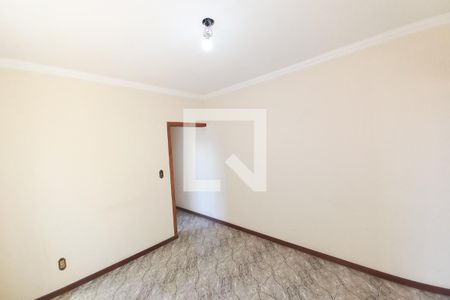 Sala 3 de casa à venda com 4 quartos, 200m² em Tupi, Belo Horizonte