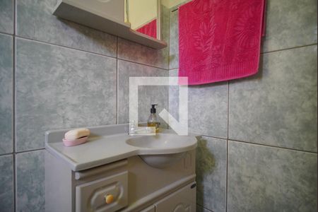 Casa à venda com 133m², 3 quartos e 2 vagasBanheiro 