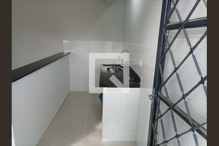 Cozinha de apartamento para alugar com 1 quarto, 45m² em Parque São Rafael, São Paulo