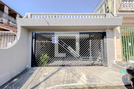 Casa para alugar com 138m², 2 quartos e 1 vagaFachada