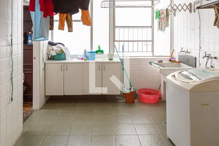 Apartamento para alugar com 275m², 3 quartos e 2 vagas Apartamento para alugar com 275m², 3 quartos e 2 vagasÁrea de Serviço