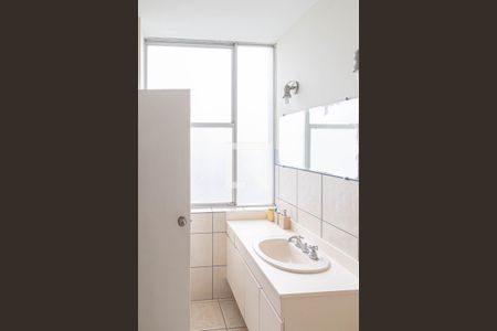 Apartamento para alugar com 275m², 3 quartos e 2 vagas Apartamento para alugar com 275m², 3 quartos e 2 vagasBanheiro da Suíte 3