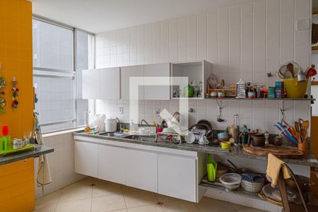 Apartamento para alugar com 275m², 3 quartos e 2 vagas Apartamento para alugar com 275m², 3 quartos e 2 vagasCozinha