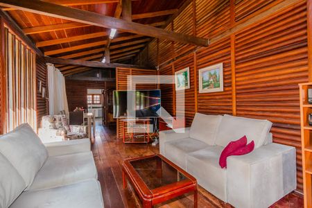 Sala de casa à venda com 3 quartos, 203m² em Camaquã, Porto Alegre