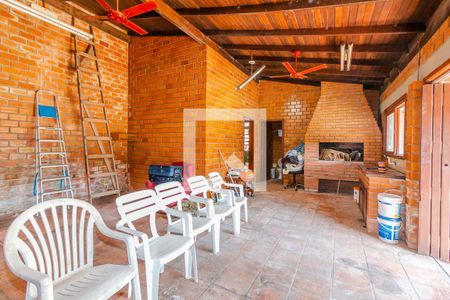 Casa à venda com 203m², 3 quartos e 4 vagas Casa à venda com 203m², 3 quartos e 4 vagasQuintal - churrasqueira