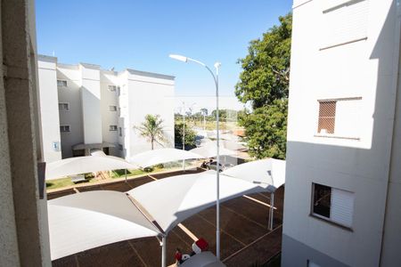 Vista da Sala de apartamento para alugar com 2 quartos, 47m² em Jardim Florestan Fernandes, Ribeirão Preto