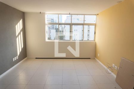 Apartamento à venda com 100m², 2 quartos e 1 vagaSala