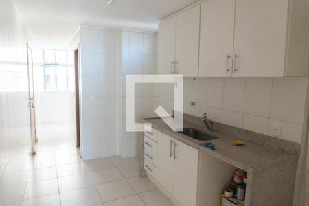 Apartamento à venda com 100m², 2 quartos e 1 vagaCozinha