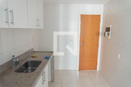 Apartamento à venda com 100m², 2 quartos e 1 vagaCozinha