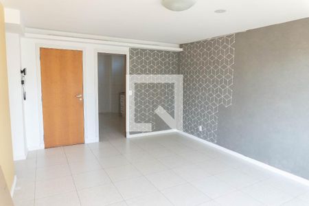 Apartamento à venda com 100m², 2 quartos e 1 vagaSala