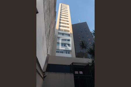 Apartamento à venda com 100m², 2 quartos e 1 vagaFachada