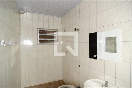 Casa para alugar com 100m², 2 quartos e 2 vagasBanheiro Social