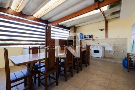 Casa à venda com 192m², 2 quartos e 3 vagasTerraço e churrasqueira