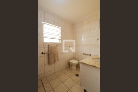 Casa à venda com 192m², 2 quartos e 3 vagasBanheiro