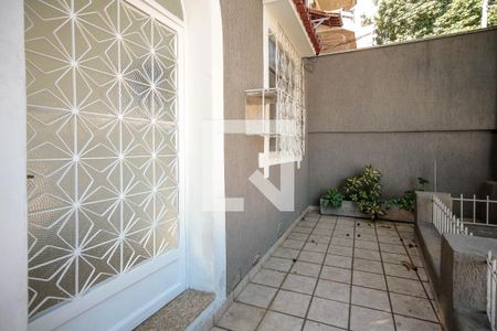 Apartamento à venda com 90m², 2 quartos e sem vagaQuintal