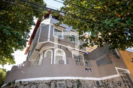 Apartamento à venda com 90m², 2 quartos e sem vagaFachada