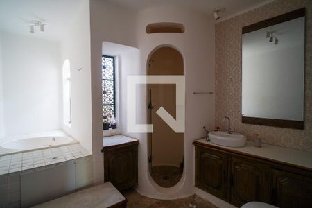 Banheiro da Suíte de casa para alugar com 3 quartos, 300m² em Jardim Vergueiro, Sorocaba