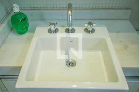 Apartamento à venda com 41m², 1 quarto e 1 vagaBanheiro - Torneira