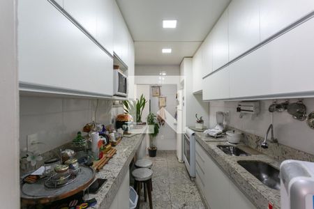 Apartamento à venda com 120m², 3 quartos e 2 vagas Apartamento à venda com 120m², 3 quartos e 2 vagasCozinha