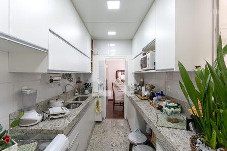 Apartamento à venda com 120m², 3 quartos e 2 vagas Apartamento à venda com 120m², 3 quartos e 2 vagasCozinha