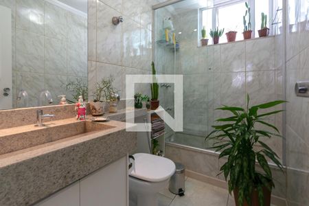 Apartamento à venda com 120m², 3 quartos e 2 vagas Apartamento à venda com 120m², 3 quartos e 2 vagasBanheiro