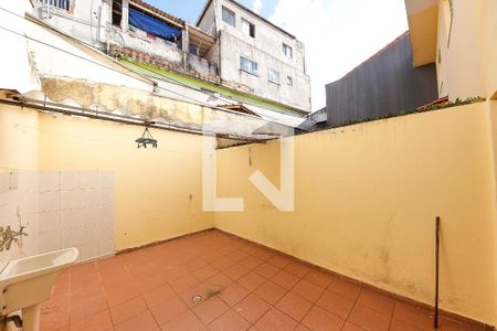 Casa à venda com 69m², 2 quartos e 1 vagaÁrea de Serviço