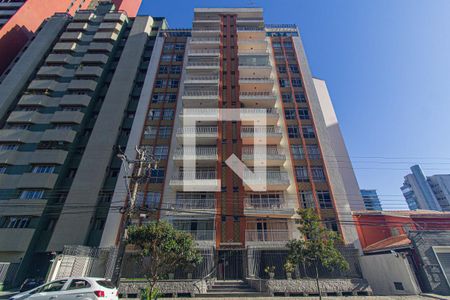 Apartamento à venda com 140m², 2 quartos e sem vaga Apartamento à venda com 140m², 2 quartos e sem vagaFachada