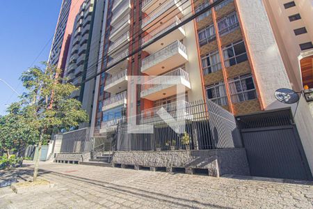 Apartamento à venda com 140m², 2 quartos e sem vaga Apartamento à venda com 140m², 2 quartos e sem vagaFachada